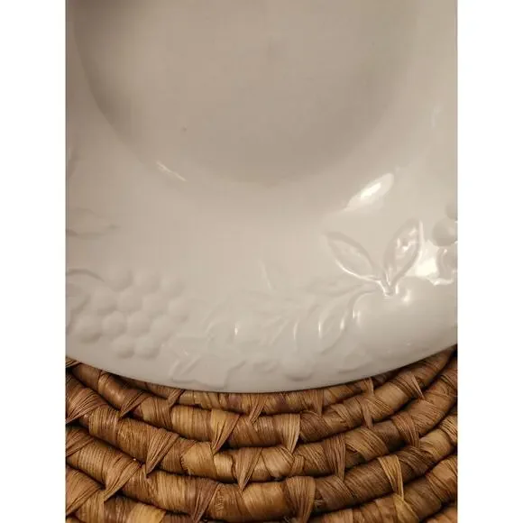Gibson China Embossed Fruit Serving Bowl 9.5" Apple Grapes Leaves White Single - Picture 13 of 13